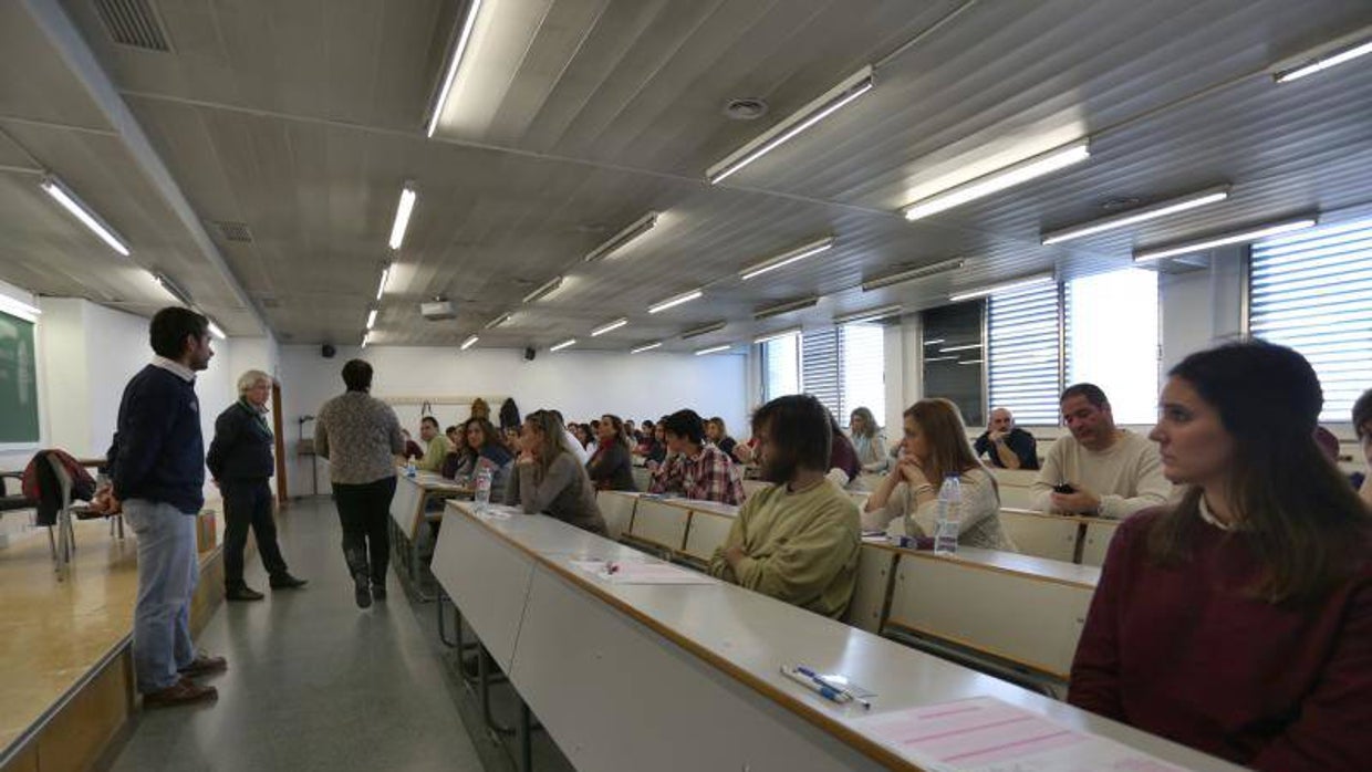 Examen de oposiciones en Sevilla