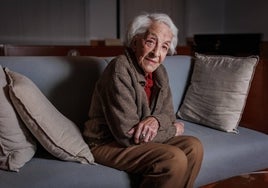 El siglo de Ida Vitale:  «Desearía morirme de golpe, pero no debajo de un autobús»
