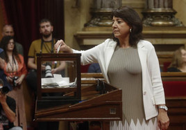 Anna Erra sustituye a Borràs como presidenta del Parlament: «Respetaré el derecho a la autodeterminación y el 1-O»