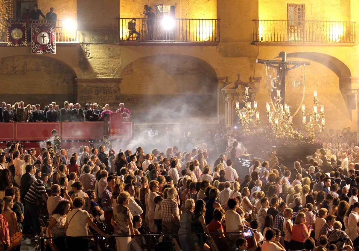 El Cristo del Remedio de Ánimas, en el Vía Crucis Magno de 2013