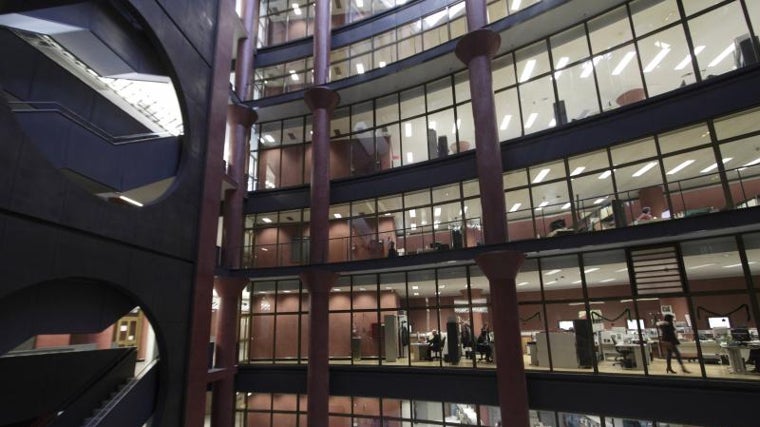 Torretriana, una de las mayores sedes administrativas de la Junta en La Cartuja de Sevilla