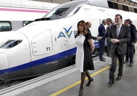 Susana Díaz, obligada a ir en coche a Madrid por el caos en el AVE: «Tengo un cabreo como un mono»