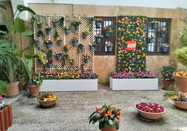 No son flores: así es el patio de Lego más impresionante de Córdoba con más de 120.000 piezas