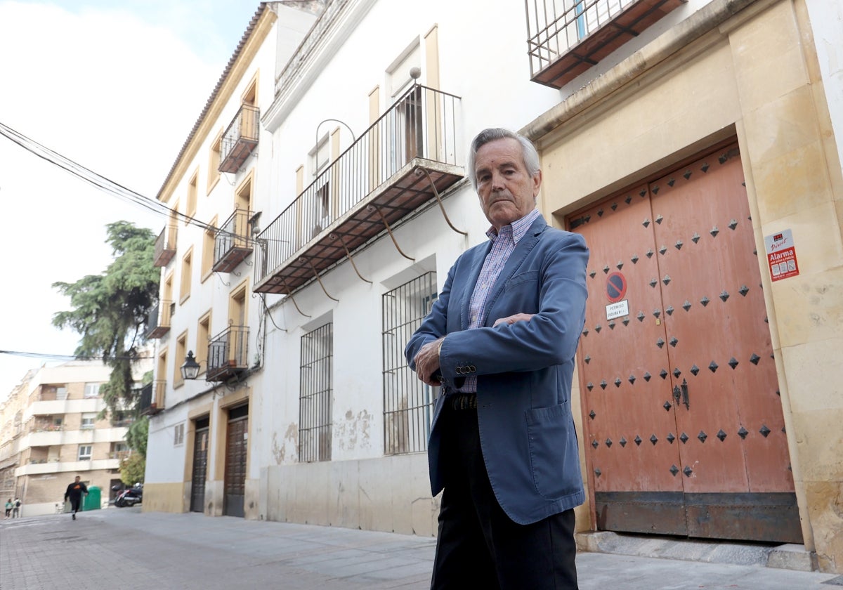 Sánchez Ramade, en la puerta principal de futuro espacio