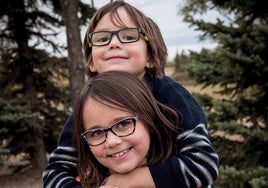 «Mi hermana lo es todo para mí»: Aldeas Infantiles reivindica que los hermanos en acogimiento crezcan juntos
