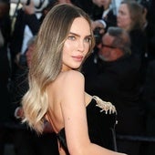 Belinda se viste de Carlota de Habsburgo junto a Miguel Ángel Silvestre y Jaime Lorente