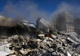 Al menos 91 muertos y 133 desaparecidos en el tercer día de ataques israelíes sobre Gaza