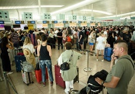 Aviso de la Guardia Civil a todos los españoles que cojan un avión en Semana Santa