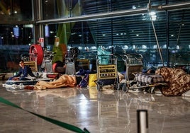 Pedro Ruiz dice lo que muchos piensan sobre la acumulación de sintecho que viven en Barajas: «Nos señala»
