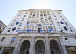Le parte la nariz al camarero de un bar de Sevilla tras una discusión durante el cierre del local