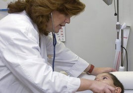 Los «plantones» en los centros de salud son mayores en pediatría que en medicina de familia