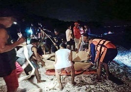 Un turista ruso muere por un ataque de un tiburón y otro fallece ahogado tras ser arrastrados por la corriente cuando buceaban en Filipinas