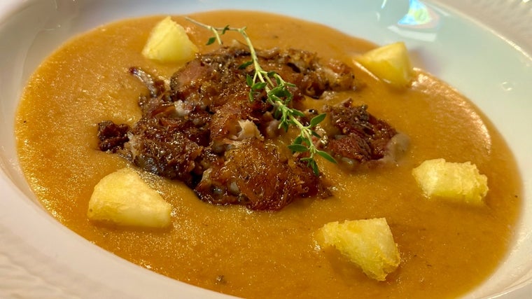 Guiso del Restaurante Lieva, en Fuenteheridos