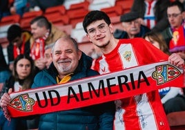 Autobuses gratuitos y entradas a 20 euros para los seguidores del Almería en su visita a Cádiz
