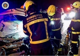 Accidente mortal con un fallecido en una colisión entre tres vehículos en la autovía A-382 en Arcos