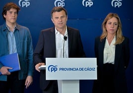 El alcalde de Cádiz desmonta con hemeroteca las «mentiras» del PSOE sobre el nuevo hospital
