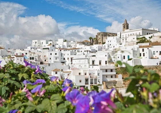 Así será el verano en uno de los pueblos mágicos de Cádiz: música, cine, espectáculos y actividades tradicionales